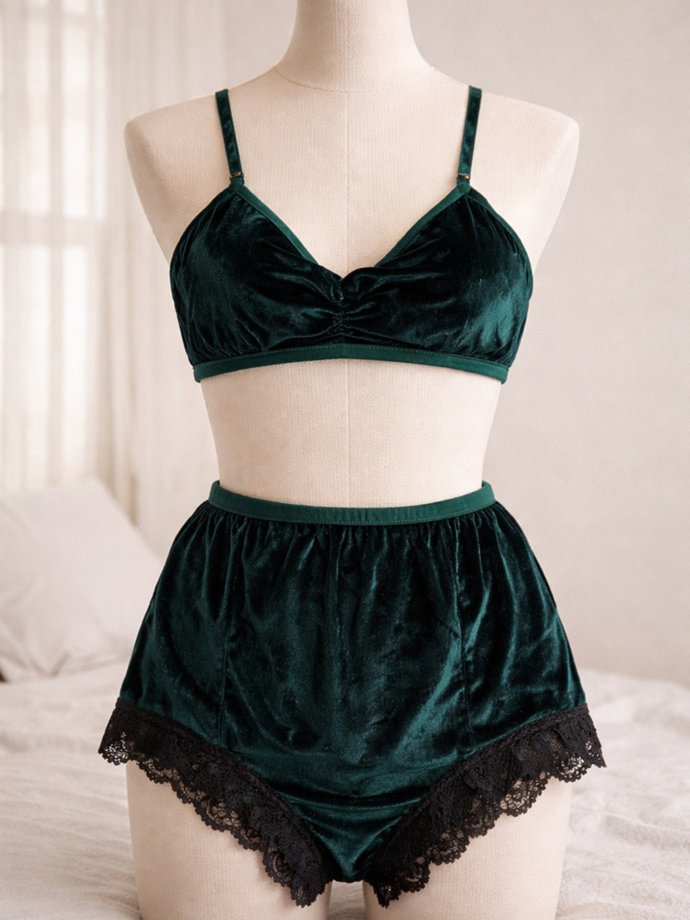 Dark Green Velvet Lounge Set Bralette + Shorts Size M NWOT